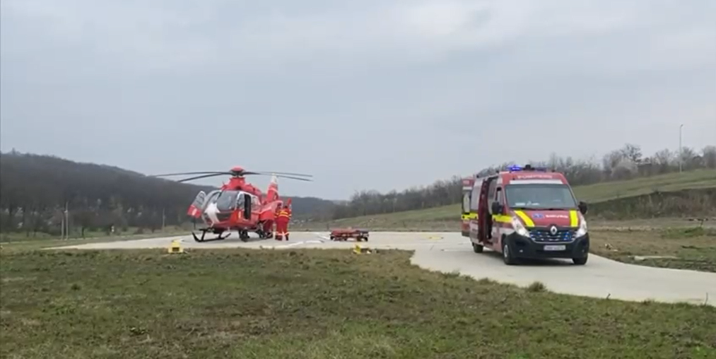Elicopterul SMURD Iași, solicitat la un accident rutier în Vaslui. Un copil de 6 ani se află în stare gravă după ce a fost lovit de o mașină – UPDATE