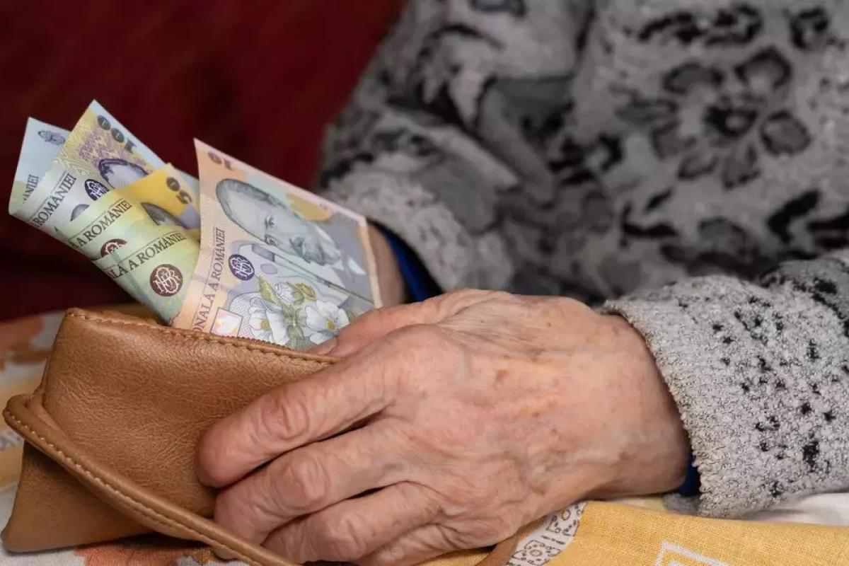 Neomarxiștii din România: ”Pensionarii sunt niște paraziți! Vârsta de pensionare va crește”