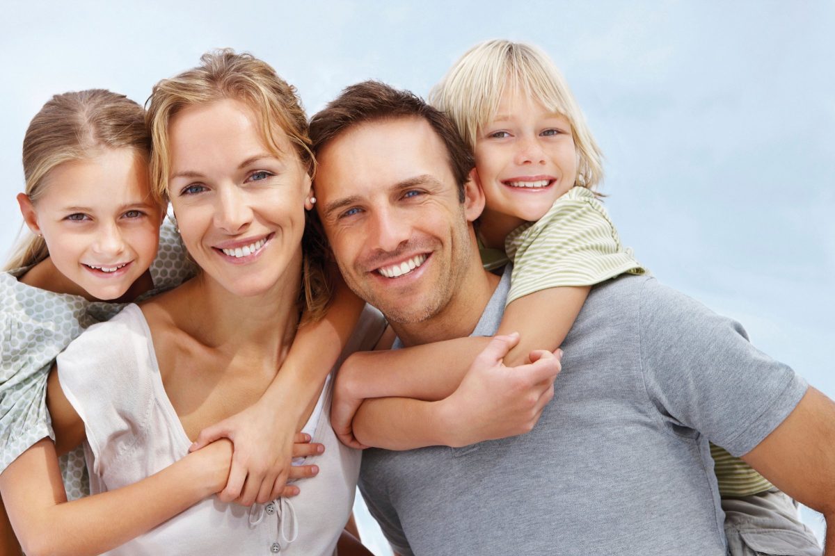Schimbări semnificative la alocația parentală din aprilie 2025! Reguli noi pentru familii