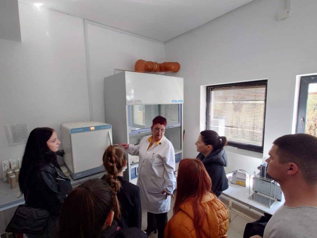 Studenții de la USV Iași au efectuat o vizită de lucru la Agenția pentru Protecția Mediului
