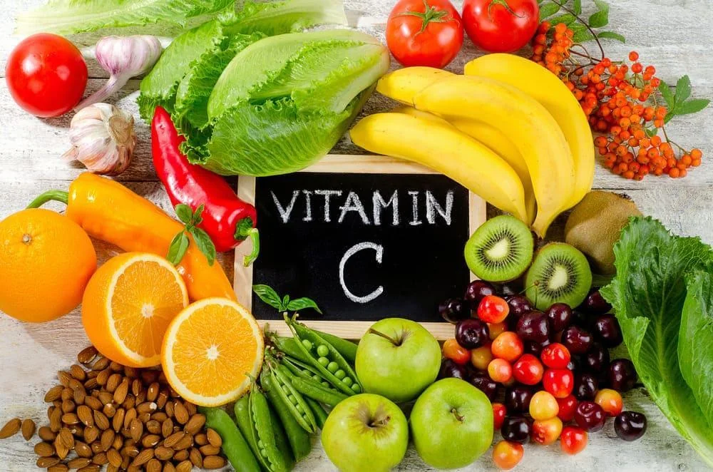 Când se ia vitamina C, dimineața sau seara. Ce beneficii are și care sunt cele mai importante surse