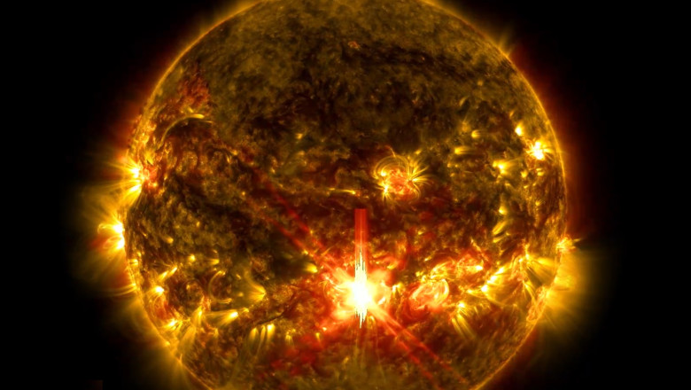 Erupție solară masivă surprinsă pe suprafața soarelui! Întreruperi radio pe două continente