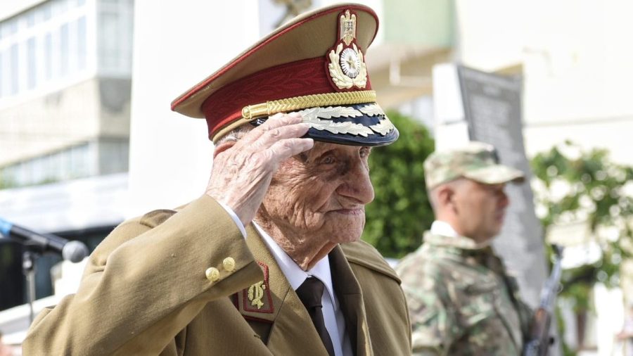 Generalul maior Ion Pricopie, cel mai longeviv veteran de război, a murit la 105 ani
