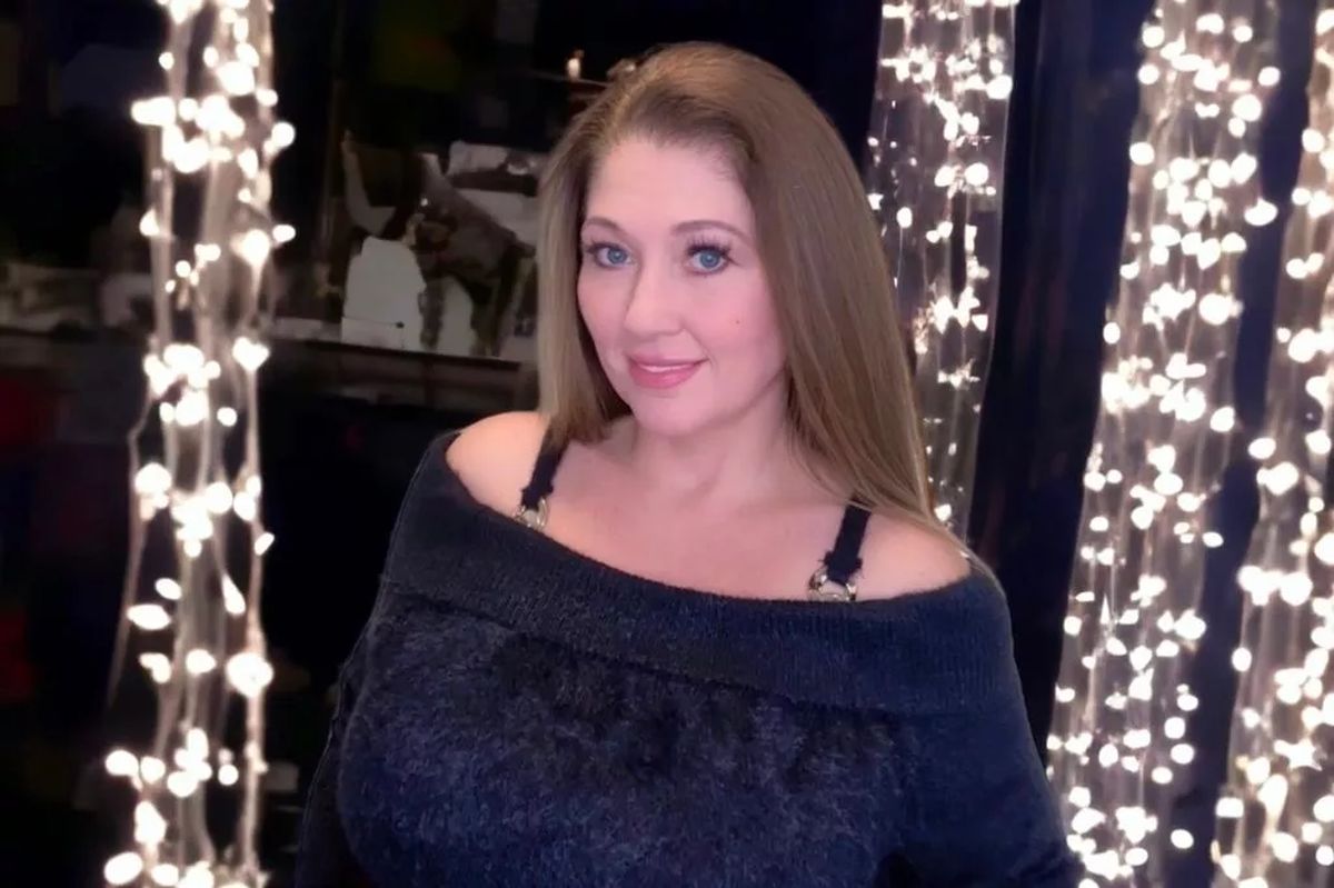 A fost îndrumată de iubitul mai tânăr să facă OnlyFans! El e cu 20 de ani mai mic!
