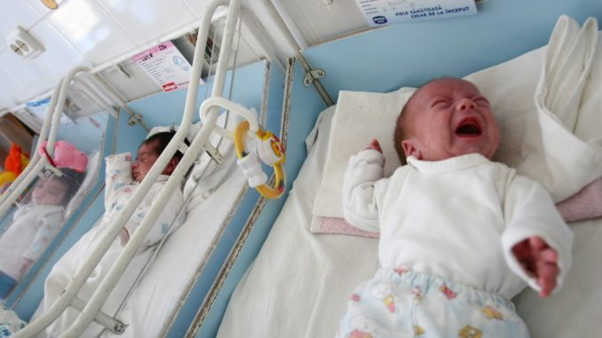 Nou-născutul salvat din WC, la Pașcani, este în afara oricărui pericol! Dr. Delia Molocea: „Putem vorbi de un caz cu deznodământ favorabil” 