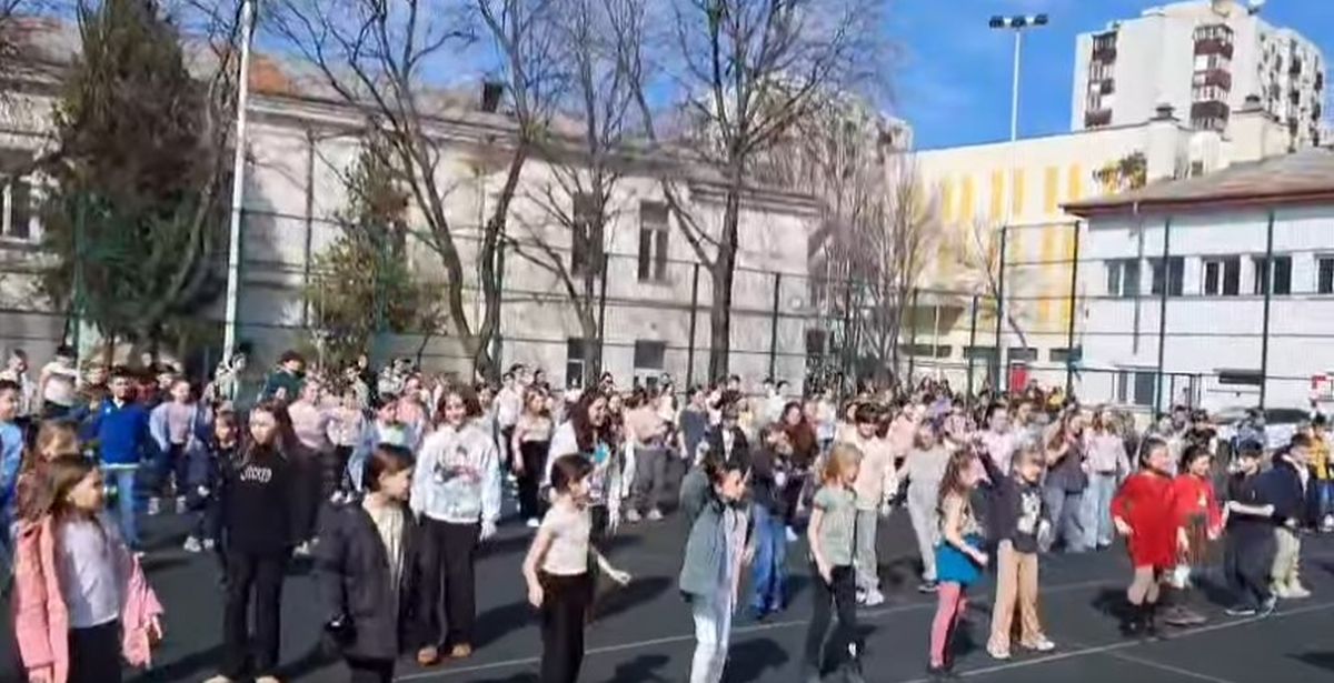 Săptămâna Prieteniei la Colegiul Național de Artă „Octav Băncilă” Iași. Un adevărat festival al bunătății și solidarității!