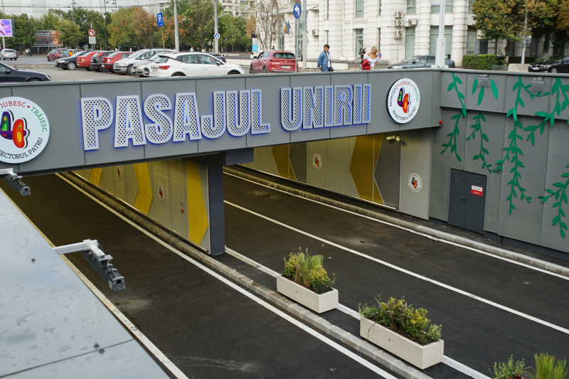 Pericol în centrul Capitalei: Cisternă cu GPL blocată la Pasajul Unirii, primarul acuză „tentativă de omor”