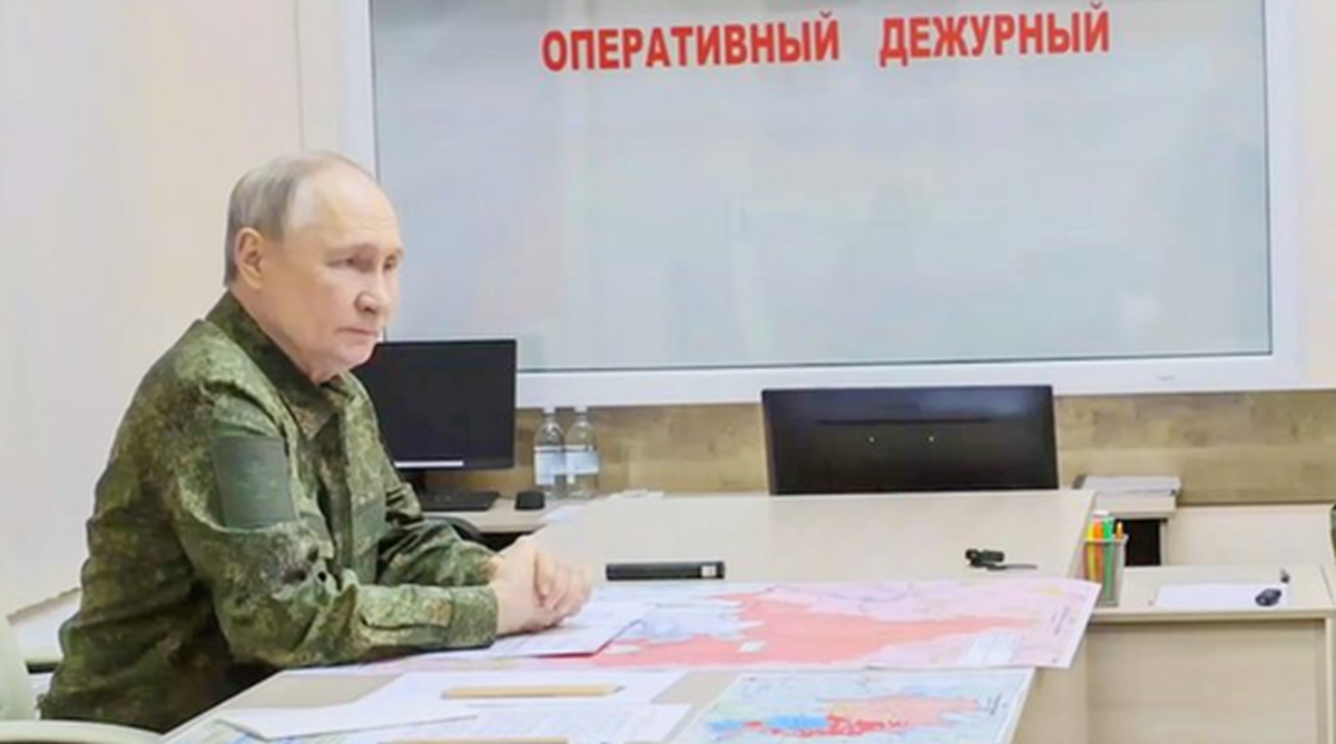 Vladimir Putin a luat uniforma militară și a mers în prima vizită în Kursk de la incursiunea ucraineană, ordonă armatei ruse să ”elibereze complet” regiunea