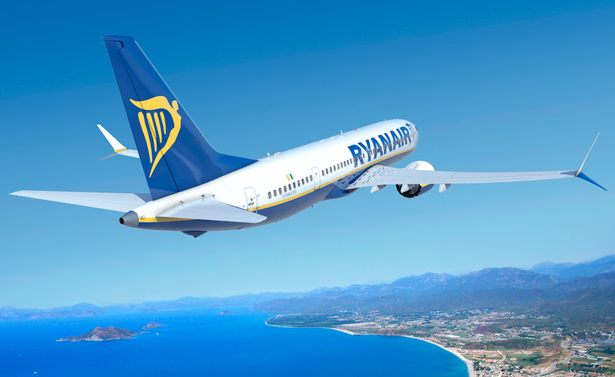 Ryanair renunță definitiv la biletele tipărite începând cu 2025! Cum se va face check-in-ul