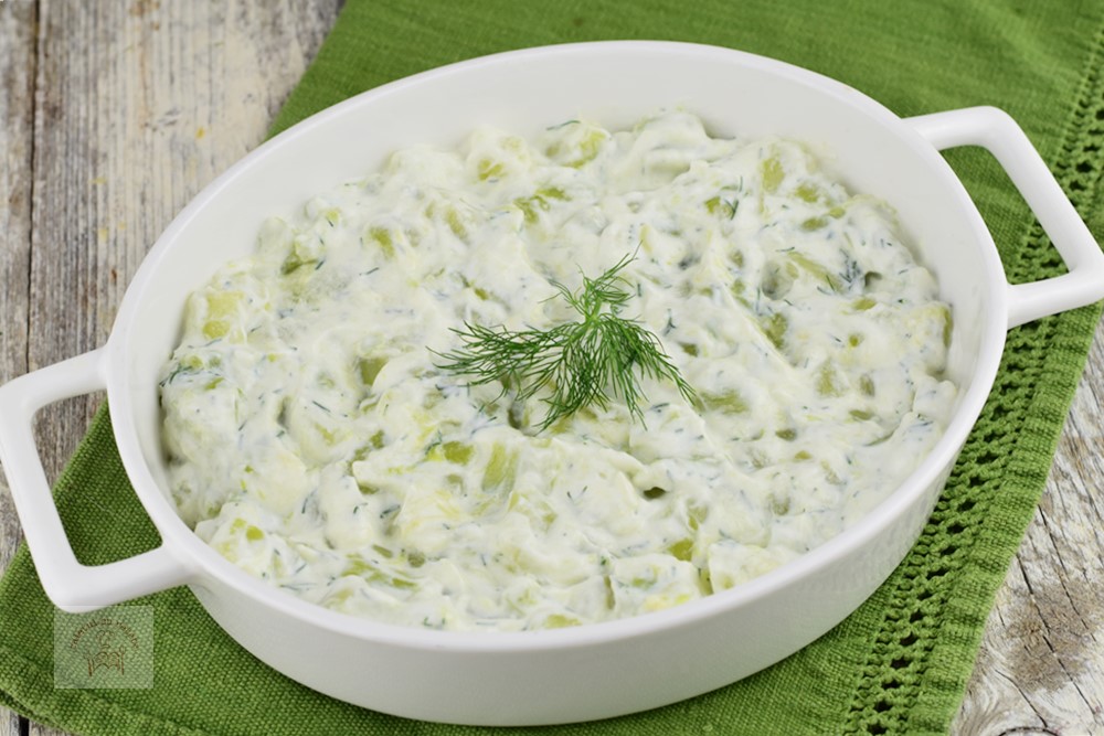 Iată cum poți prepara cea mai bună salată de dovlecei copți