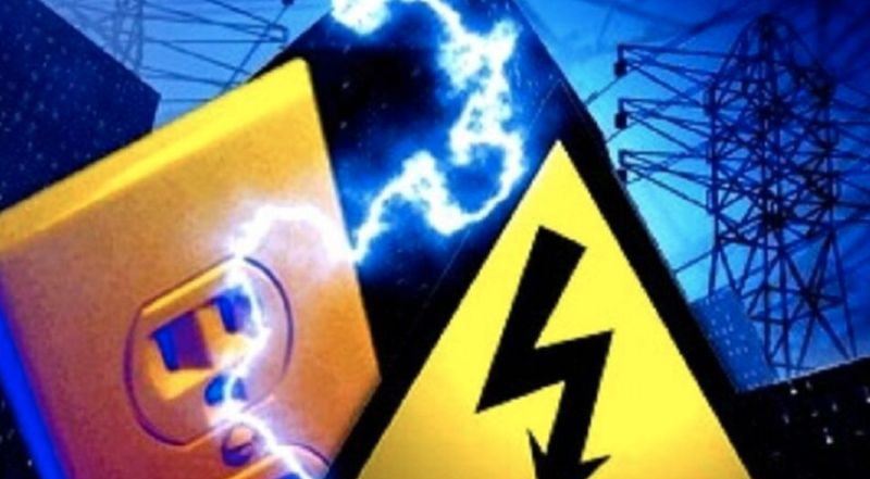 Cinci lucruri de care ai nevoie pentru a trece peste o pană de curent. Care este riscul unui black-out în România