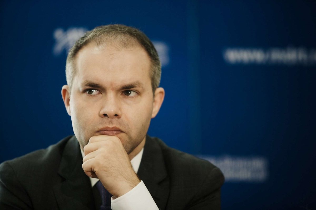Pozele din tinerețe ale lui Daniel Funeriu i-au șocat pe internauți – Vezi și tu schimbarea radicală!