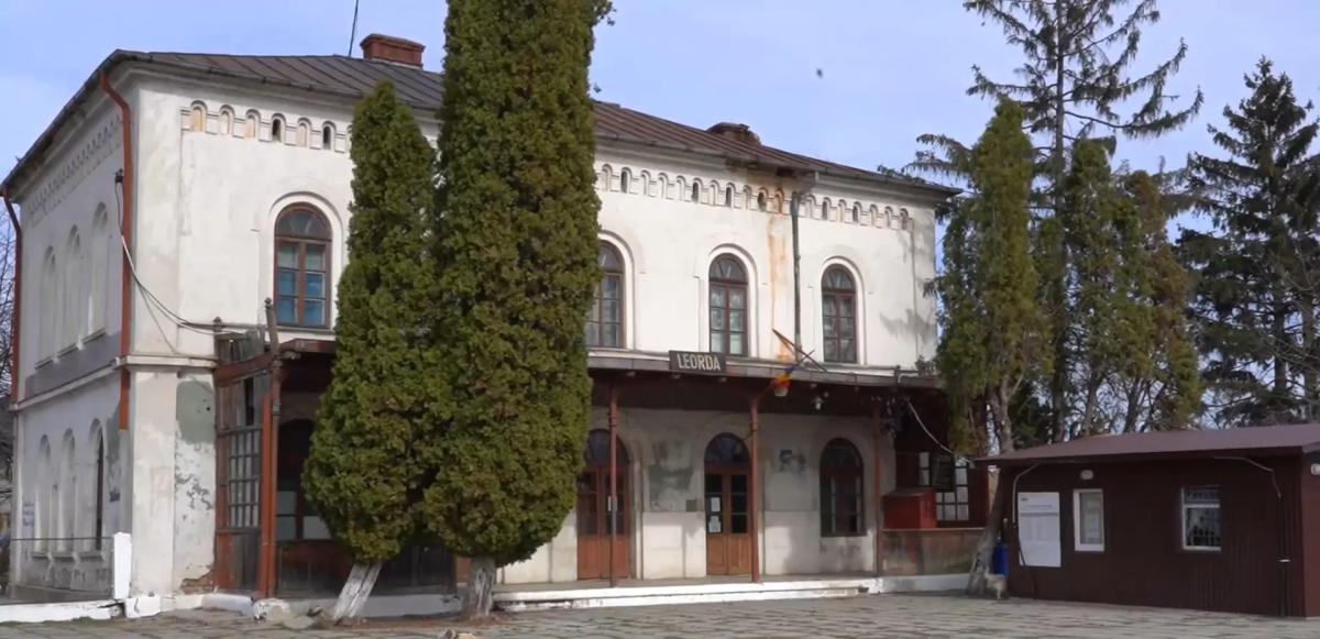 Demolarea gării Leorda a fost anulată! Ministerul Culturii a blocat licitația de la SRCF Iași