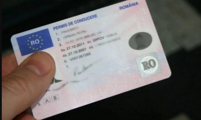 Un tânăr le-a arătat polițiștilor din Iași un permis de conducere fals atunci când a fost oprit în trafic. Iată ce a urmat