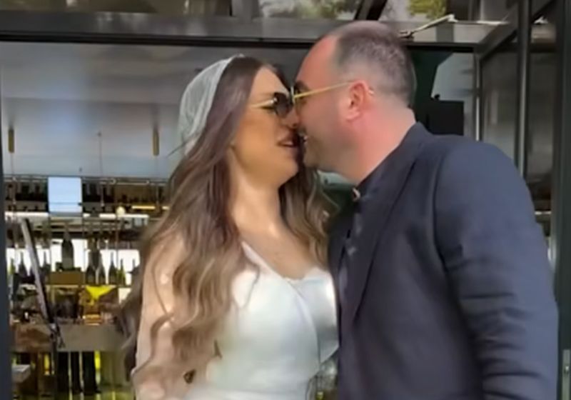 Pescobar s-a împăcat cu Gianina Crișan! Imaginile în care se sărută cu mama băiețelului său s-au viralizat rapid!