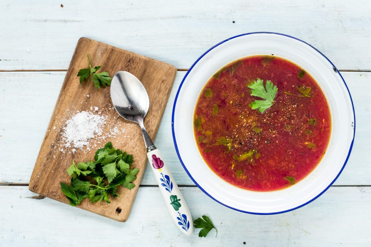 Iată cum să prepari un borș de lobodă cu orez delicios! Deliciul sănătos al primăverii!
