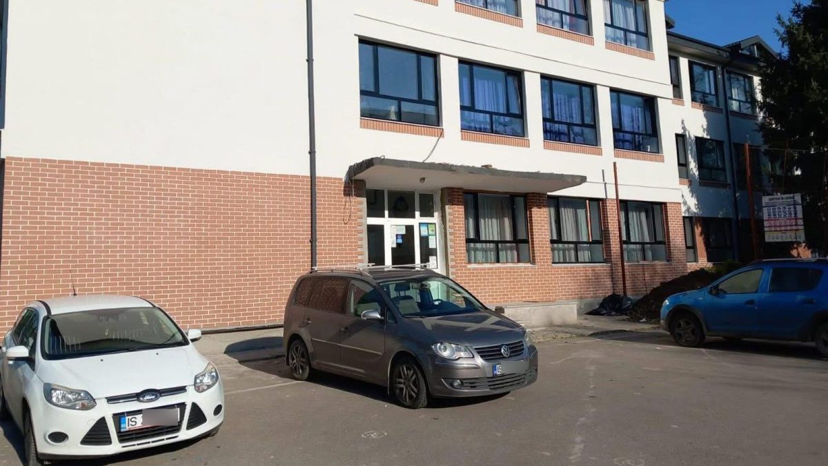 Lucrările de reabilitare și eficientizare energetică de la Școala Gimnazială „Ionel Teodoreanu” din Tătărași se apropie de final. Valoarea proiectului depășește 8 milioane de lei