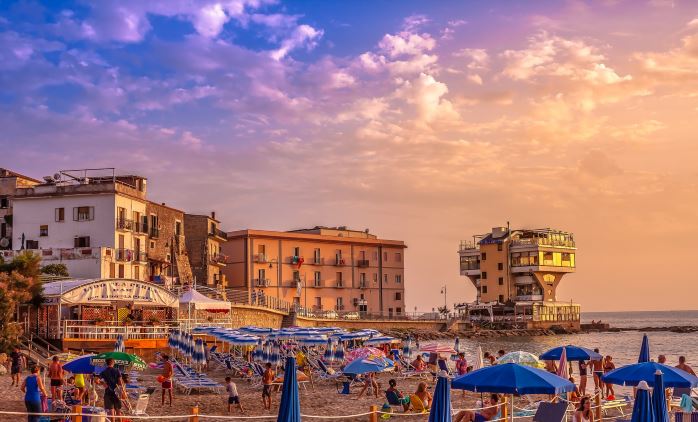 Satul italian unde longevitatea este o normalitate! Studiile care dezvăluie secretul