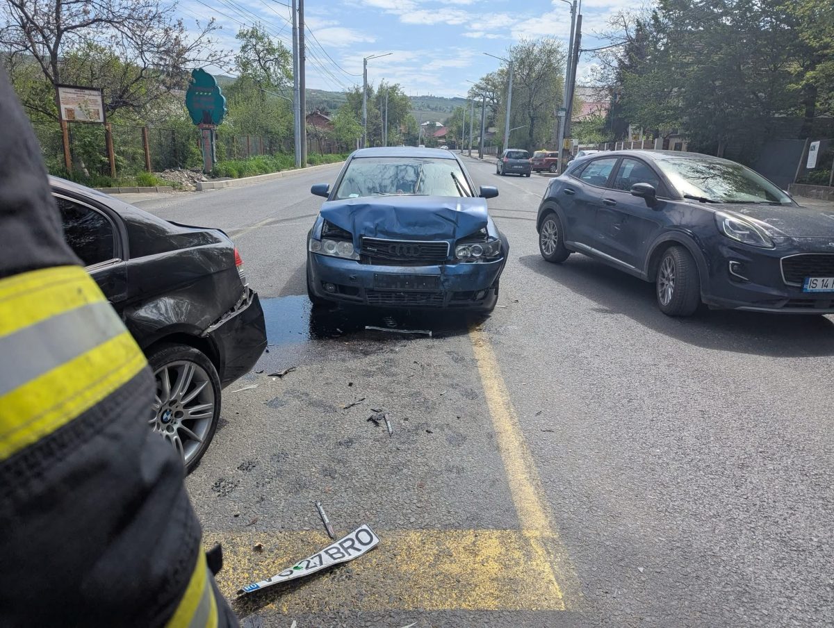 Accident rutier în Bucium. Carambol cu patru autoturisme