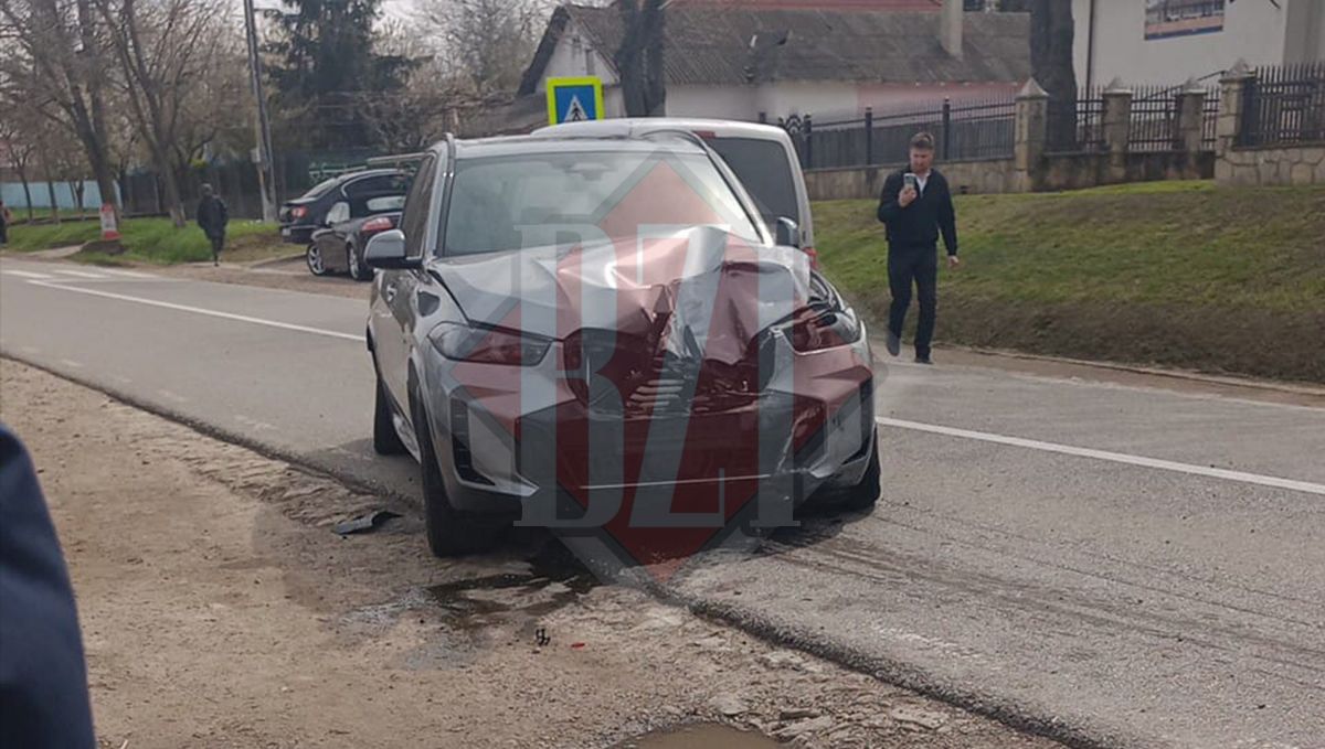 Accident rutier în Gorban! Un BMW, un Audi și un Volkswagen au fost implicate