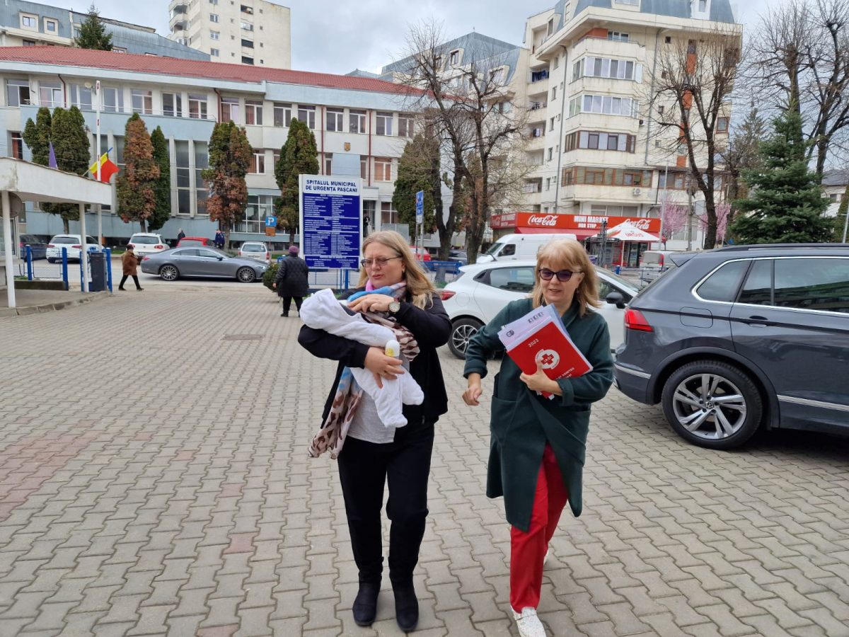Marian, bebelușul aruncat în WC la Pașcani, a fost externat și va fi încredințat către DGASPC Mureș