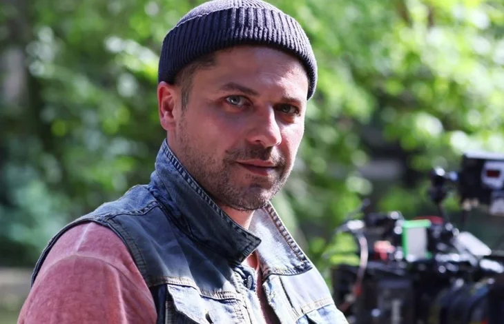 Un celebtru actor are probleme mari cu cămătarii! Nevasta l-a ajutat să scape