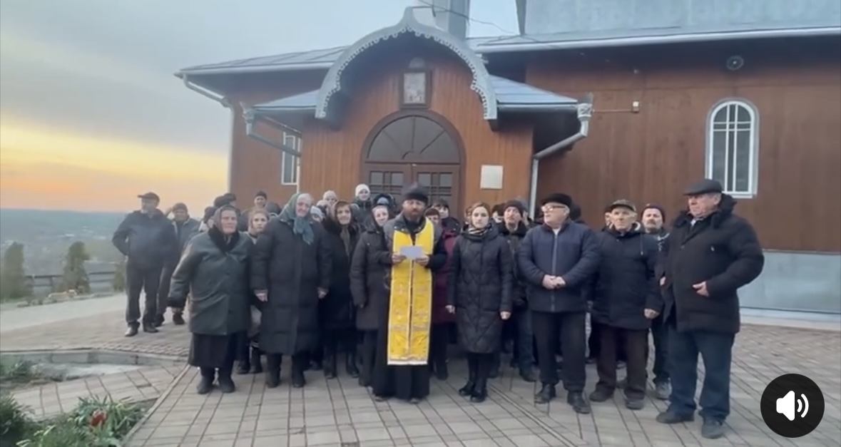 Scandal la graniță! O biserică românească din regiunea Cernăuți a fost atacată