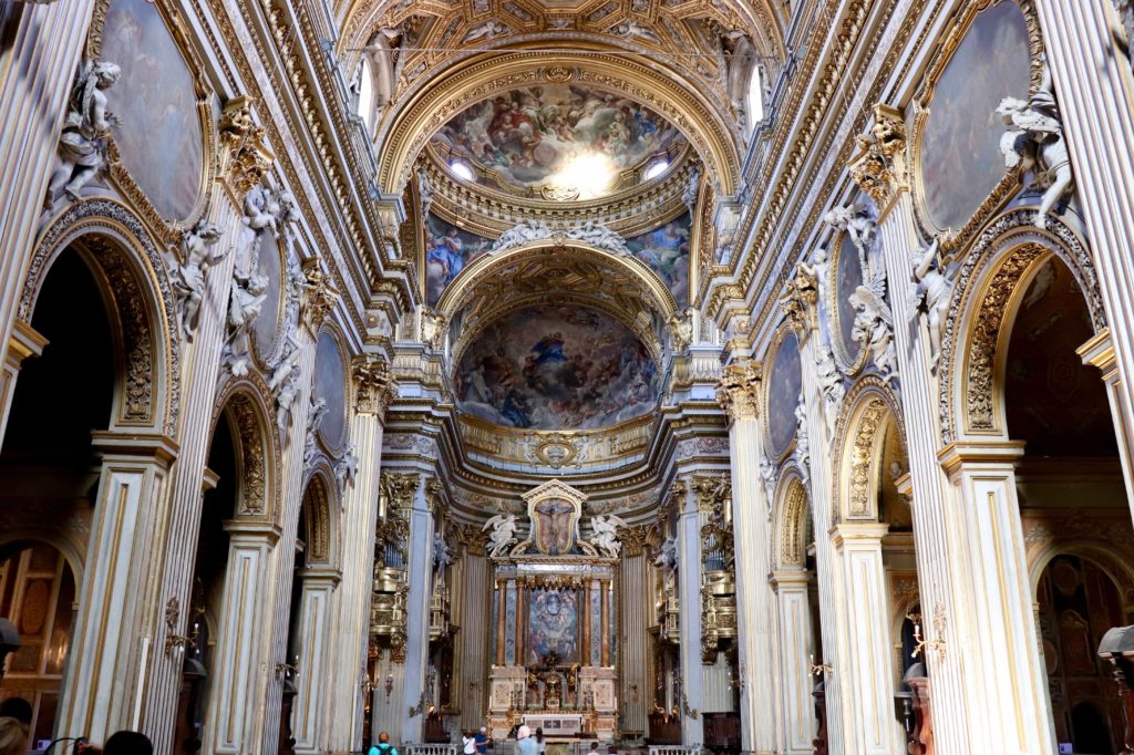 Italia se îndepărtează de Biserică! 1 din 3 italieni nu mai calcă într-un lăcaș de cult