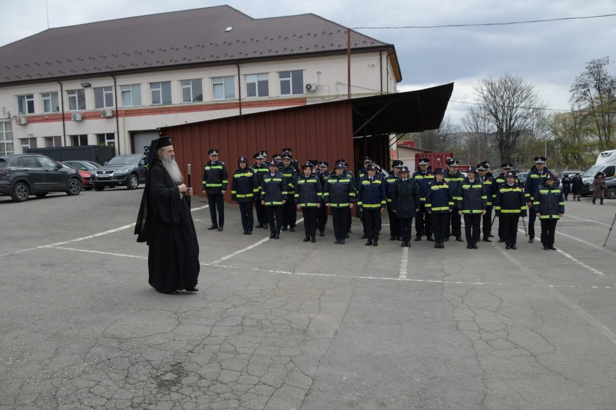 Pompierii ieșeni au un nou loc de rugăciune: Capela, închinată Sfinților Iosif de la Partoș și Efrem cel Nou, binecuvântată de IPS Teofan 