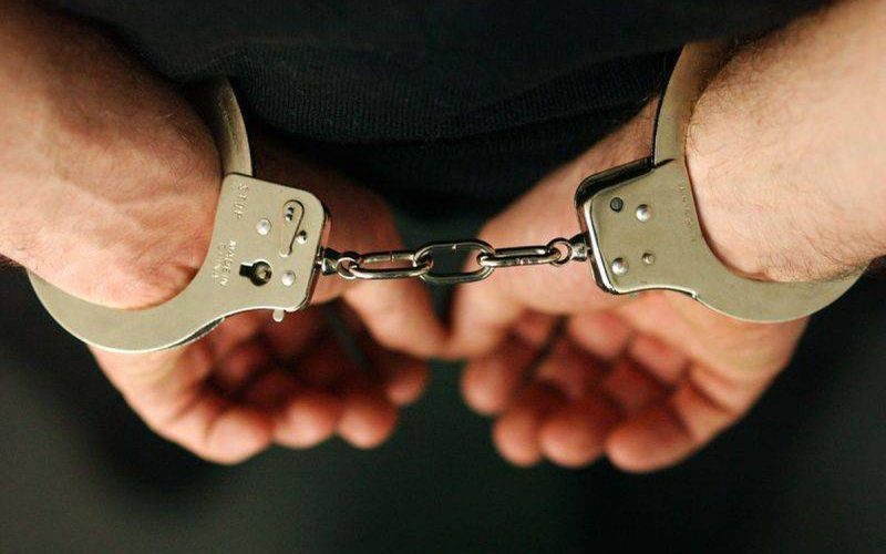 Un bărbat a fost reținut după ce s-a dat drept comisar șef pentru a face rost de un miel