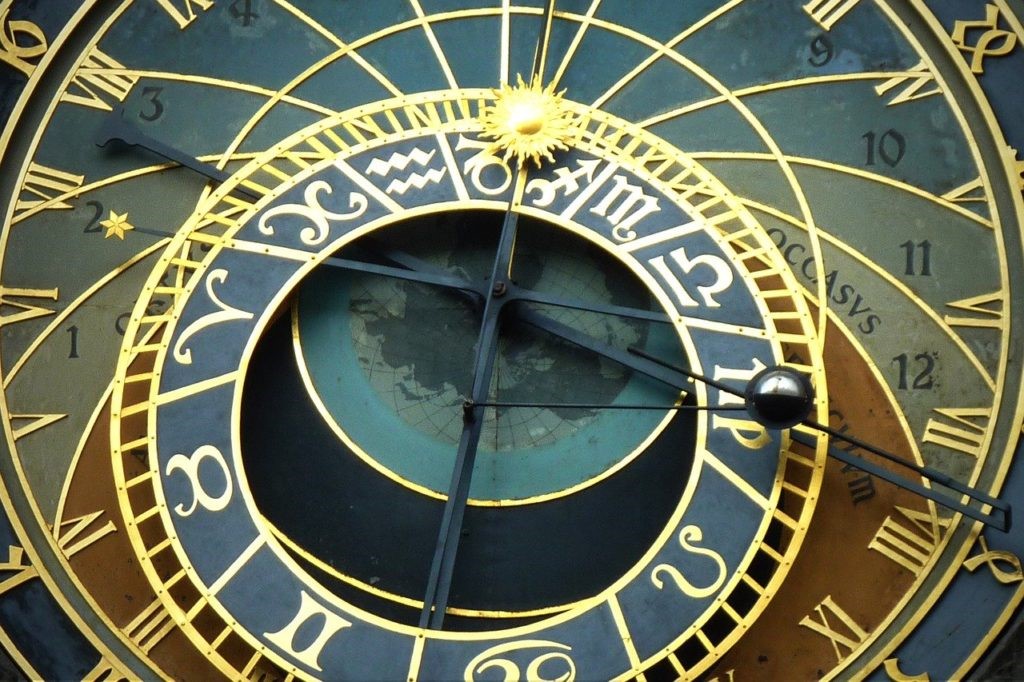 Ceasul astronomic din Praga, simbol unic. Iată ce anume îl face atât de special