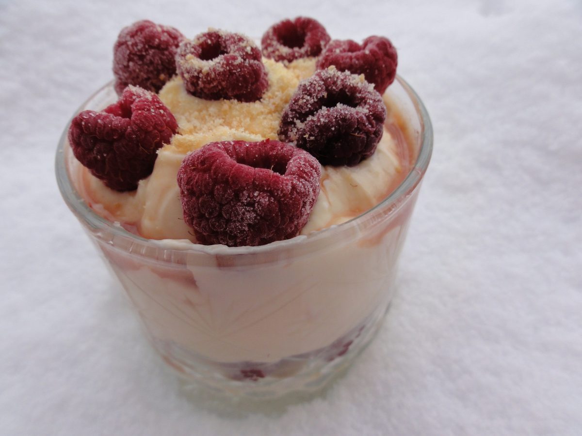 Desert rapid cu mascarpone – Rețetă delicioasă, fără coacere și gata în doar 10 minute