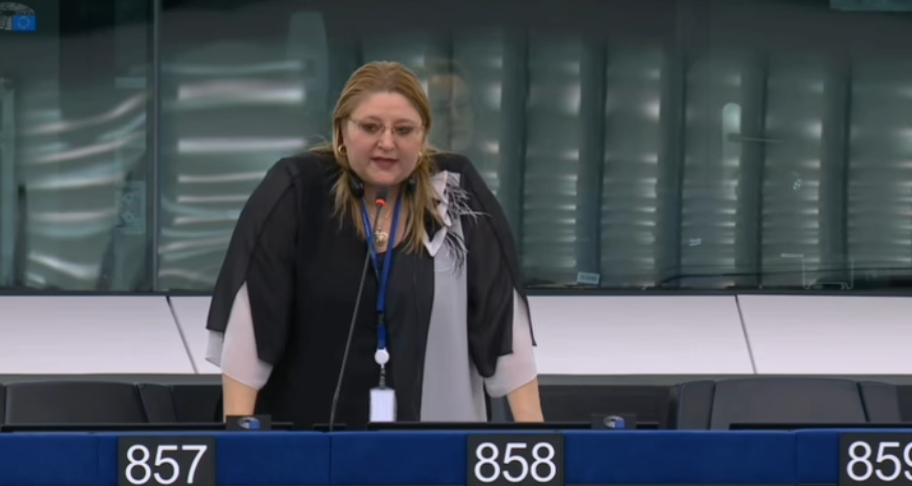 Europarlamentarul Diana Șoșoacă, despre condamnarea lui Marine Le Pen, în Franța: «Principiul ”Liberté, égalité, fraternité” a murit»