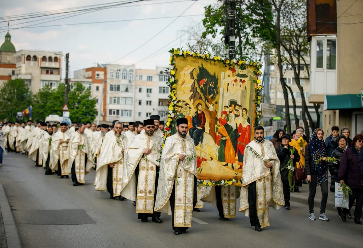 Pelerinajul de Florii de la Iaşi, o retrăire a momentului intrării în Ierusalim a Domnului nostru Iisus Hristos