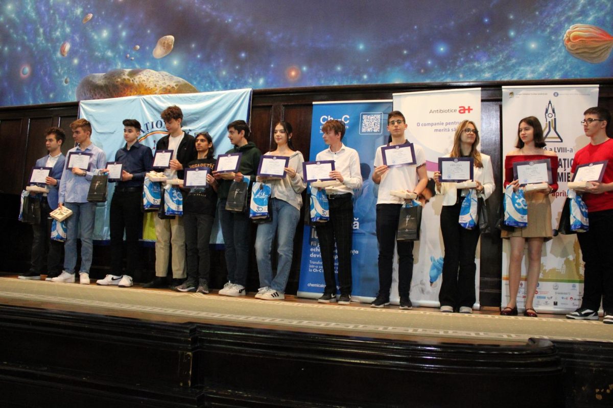Festivitate de premiere a Olimpiadei Naționale de Chimie care s-a desfășurat la Iași în perioada 23-27 aprilie