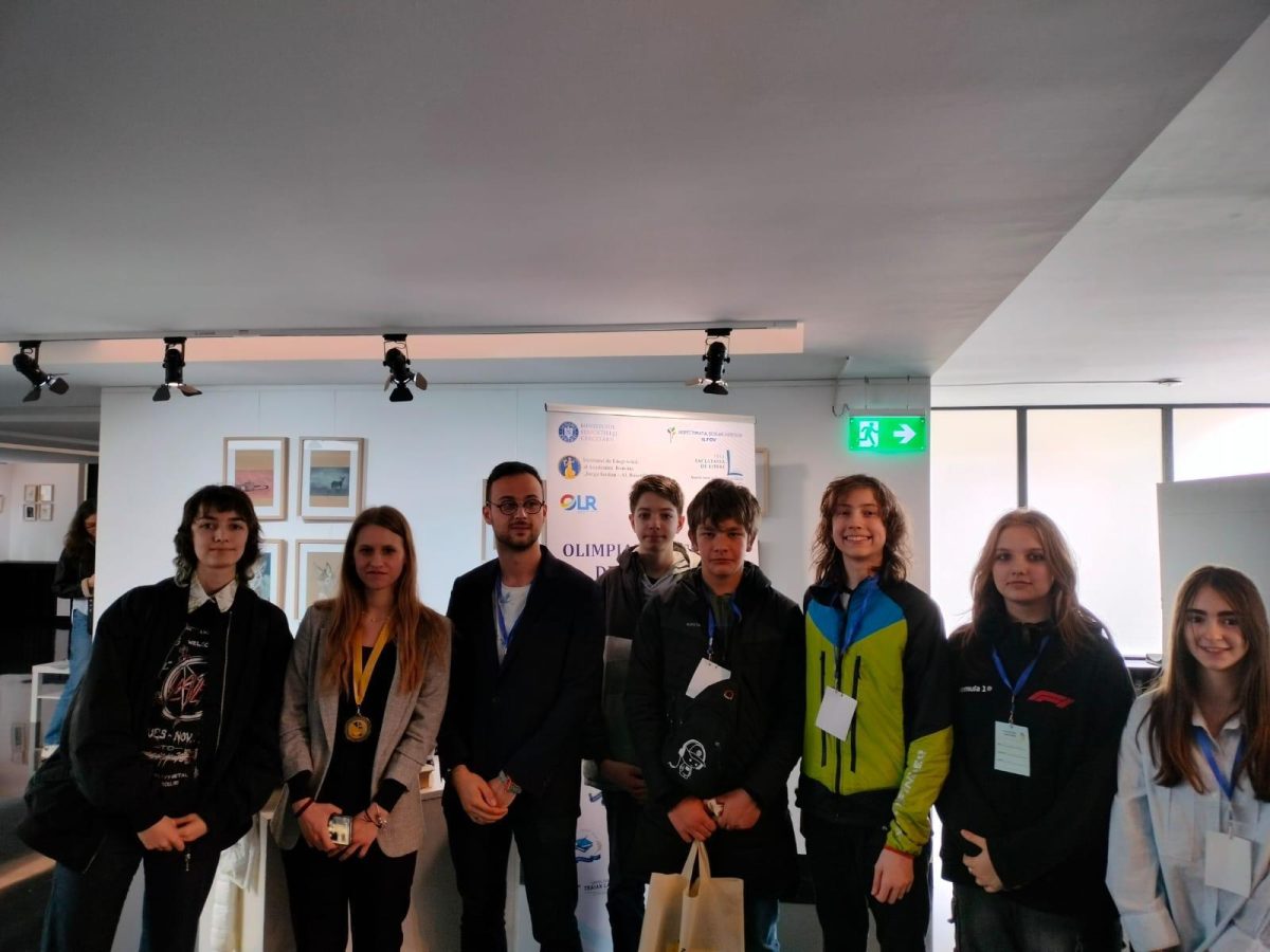 Elevi ieșeni pe podiumul Olimpiade Naționale de Lingvistică 2025