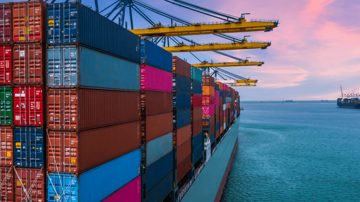 Iașul a exportat mai mult în 2024, dar a importat și mai mult: deficit comercial în creștere