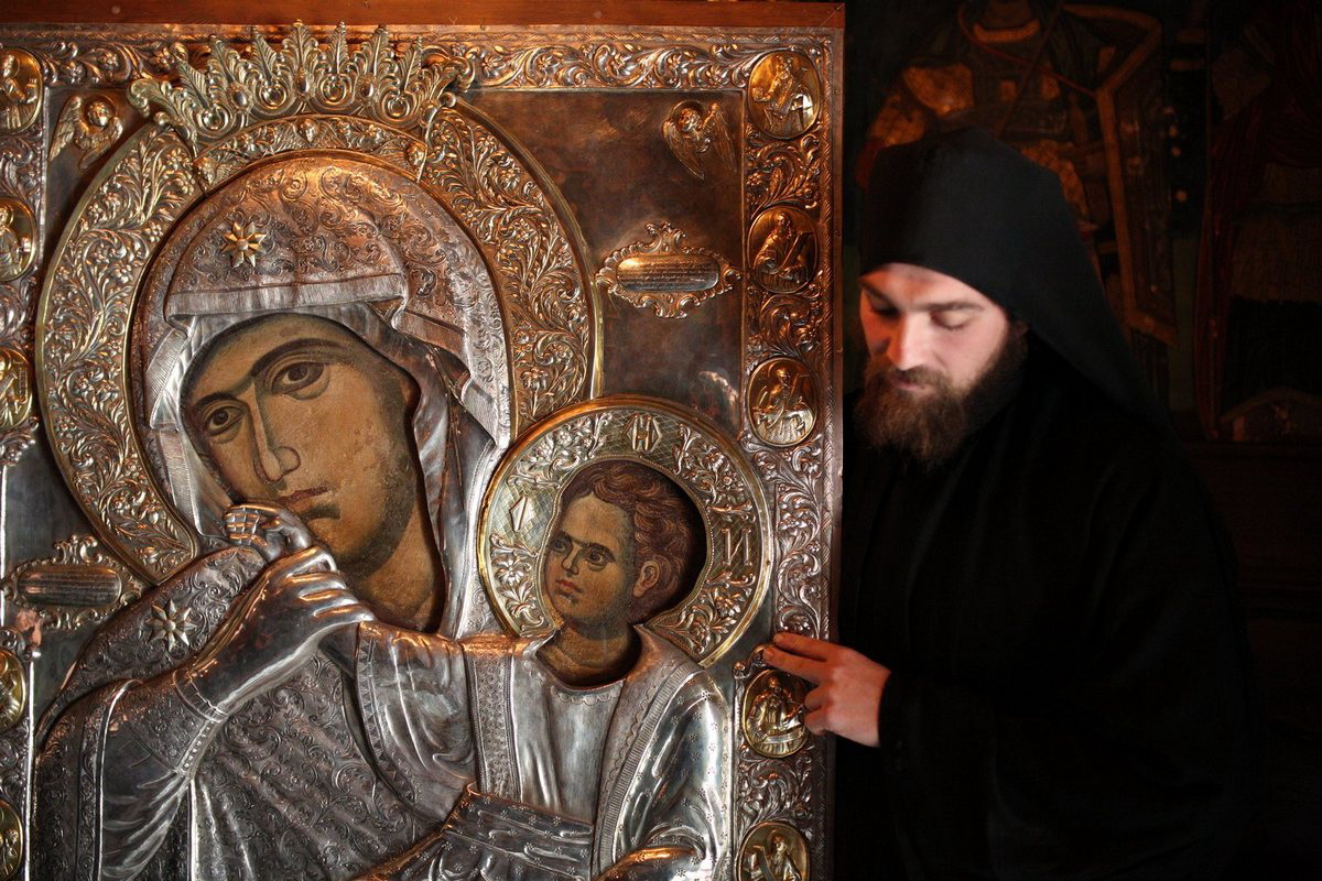 Icoana Maica Domnului Mângâietoare. Cum a salvat o icoană o mănăstire de la distrugere