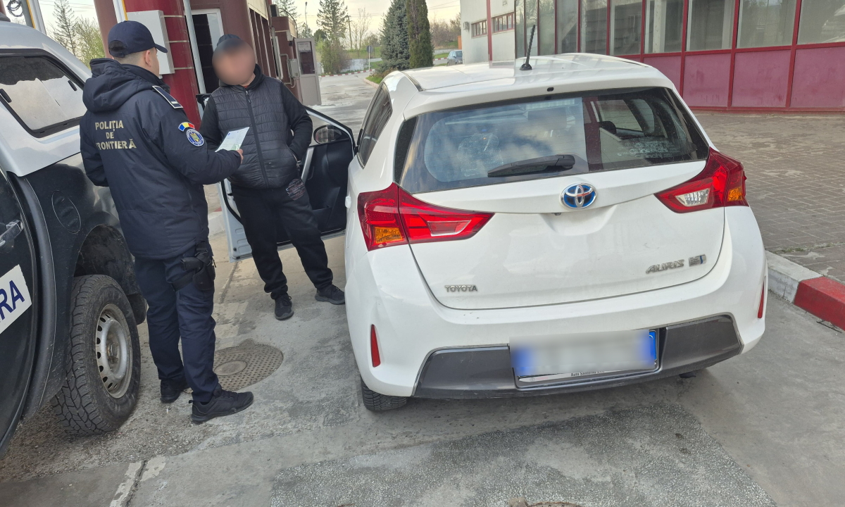 Autoturism furat din Italia, depistat de polițiștii de frontieră în PTF Stânca