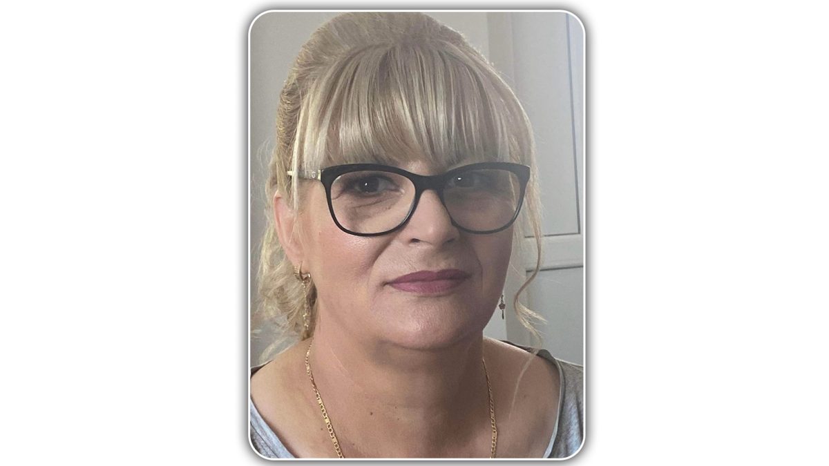 Mihaela Ciobanu are o afacere unde realizează o multitudine de rochii și costume pentru copii. Întreaga pasiune a apărut după ce aceasta a născut două fete