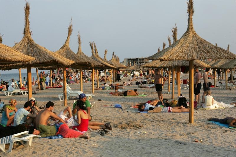 Scumpiri mari de 1 Mai pe litoral! Cât a ajuns să coste minivacanța românilor