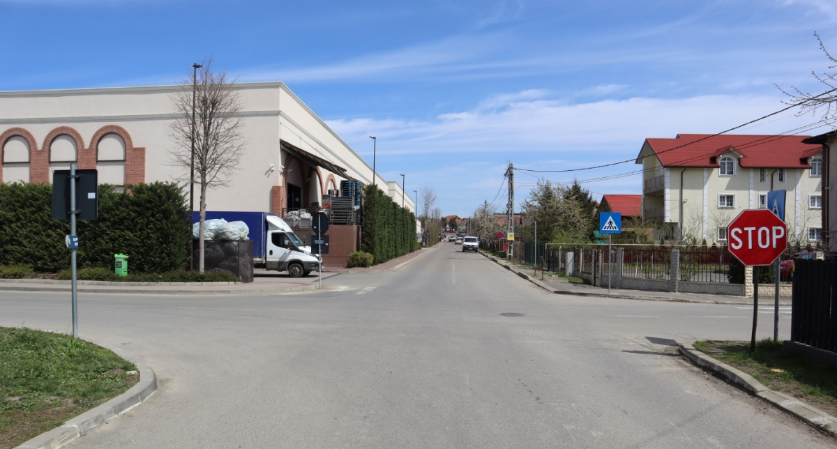 Modificări în trafic! Două străzi vor fi închise circulației și vor fi amenajate noi locuri de parcare și sensuri unice