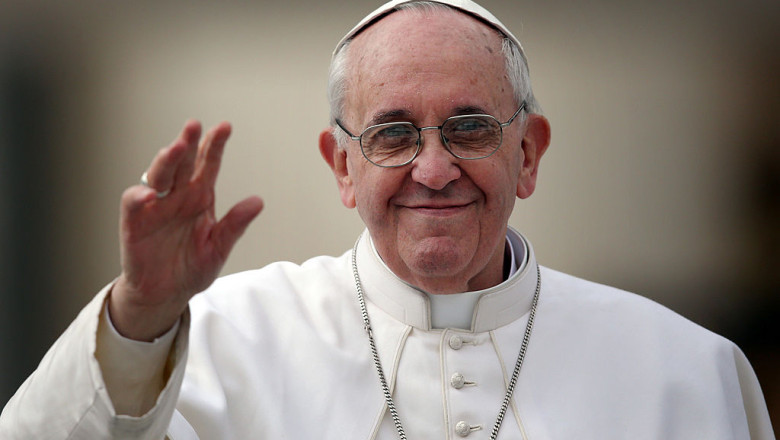 „Giorgio” al familiei. Povestea nespusă a Papei Francisc, omul simplu care spăla șosete și făcea glume