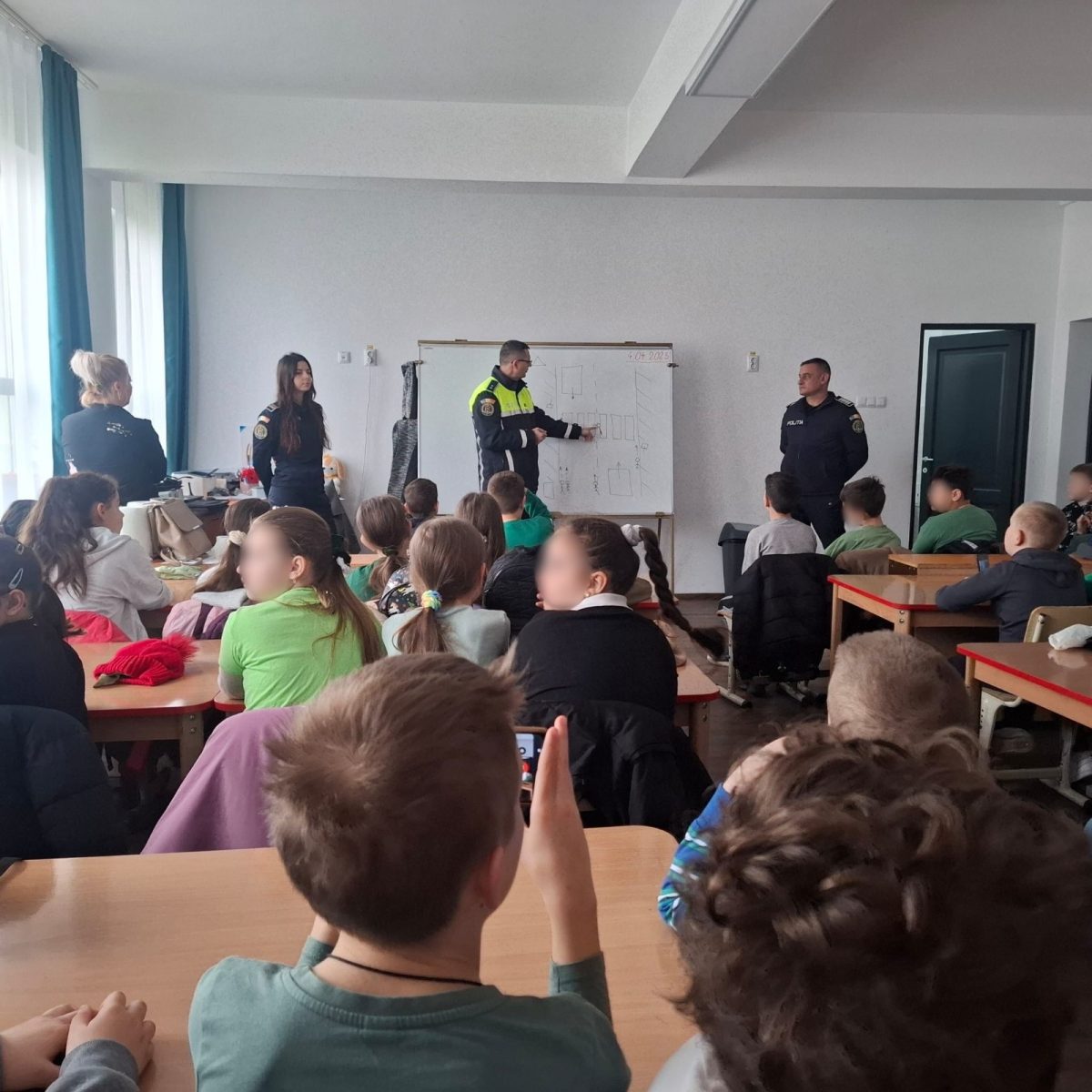 Activități preventive la Liceul Tehnologic Economic „Nicolae Iorga” din municipiul Pașcani