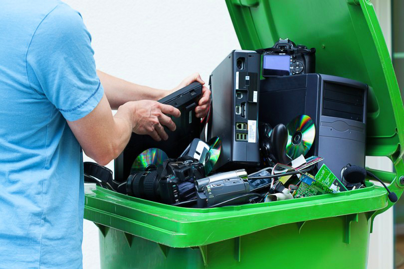 Reciclarea electronicelor vechi în 2025! Unde pot fi duse telefoanele, televizoarele și calculatoarele uzate