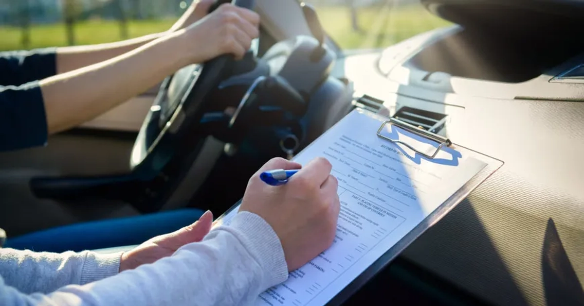 Acești șoferi nu vor mai fi obligați să dea examen! Se schimbă regulile pentru obținerea permisului de conducere