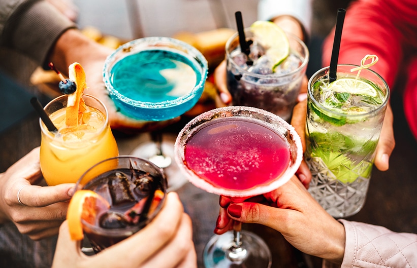 Rețeta pentru sirop Grenadine – Ingredientul secret ce face toate cocktail-urile spectaculoase