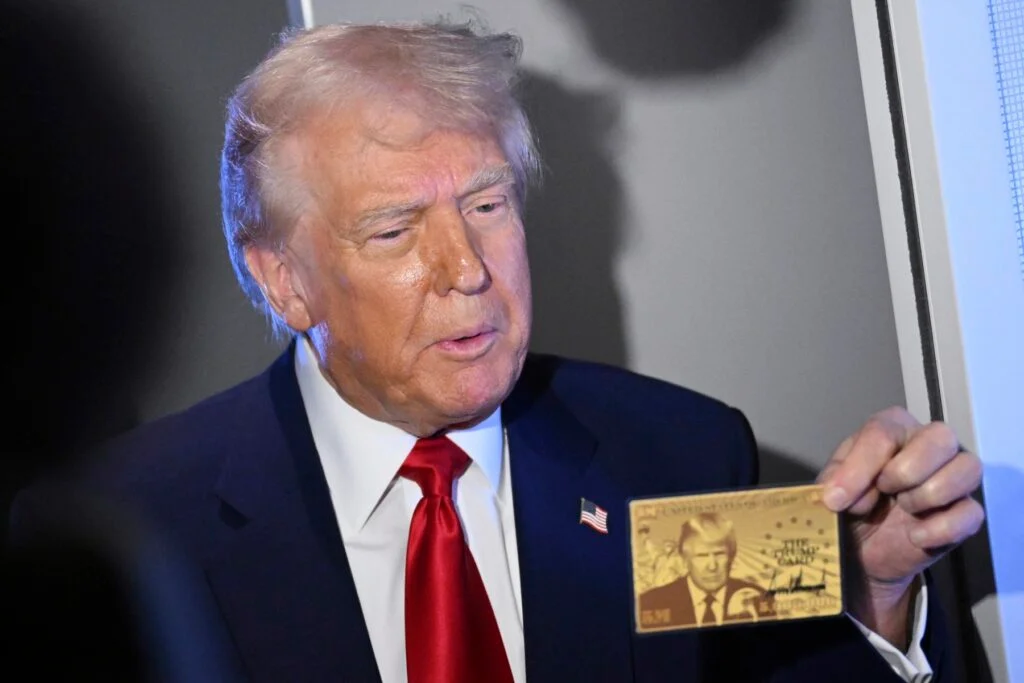 Trump lansează „Cardul de Aur” de 5 milioane dolari! Pașaportul de lux pentru bogații lumii care vor să trăiască în SUA