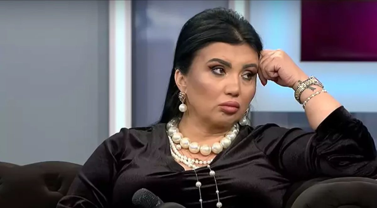 Vedeta de la Antena 1 care își ia haine de la Piața Obor. Nimeni nu-și închipuia că se îmbracă de la tarabă