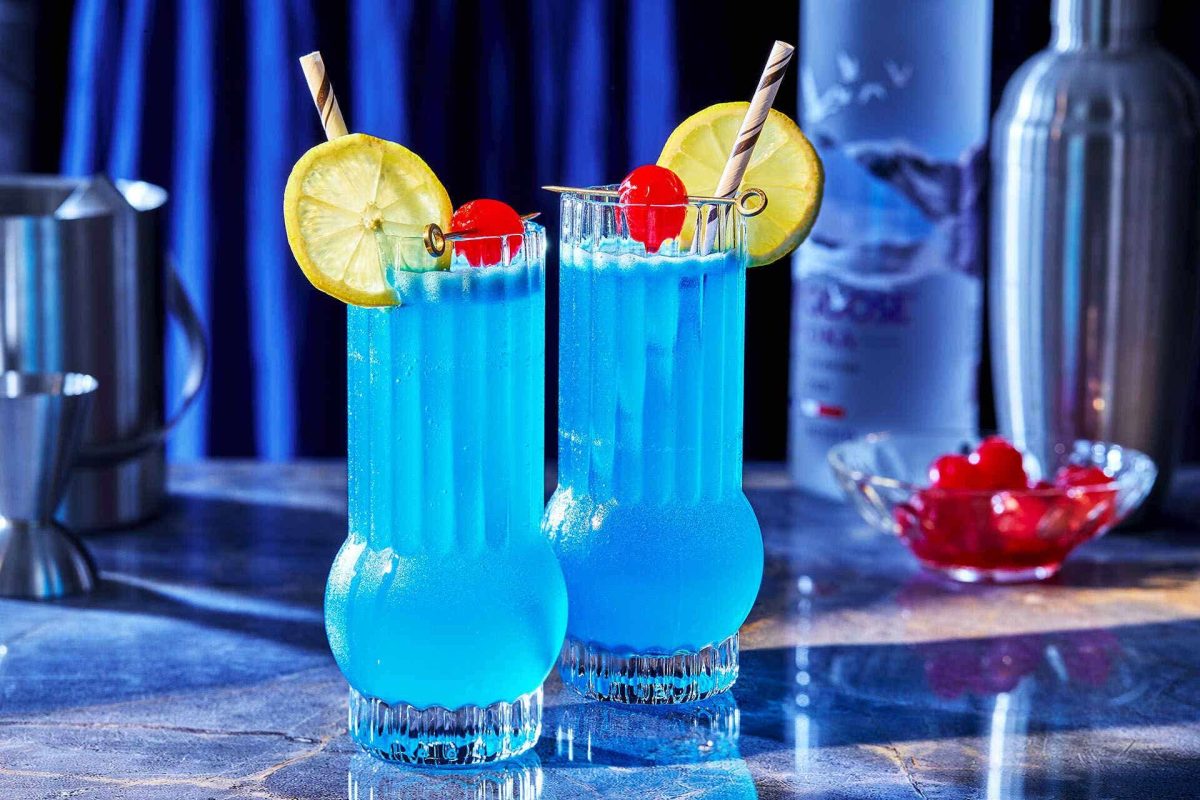 Rețeta autentică pentru cocktailul Blue Lagoon! Iată cum îl poți prepara chiar la tine acasă!